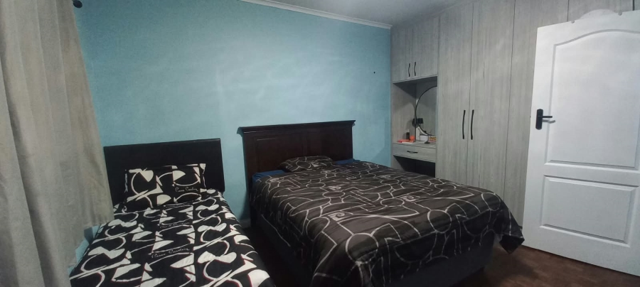 5 Bedroom Property for Sale in Belgravia Western Cape